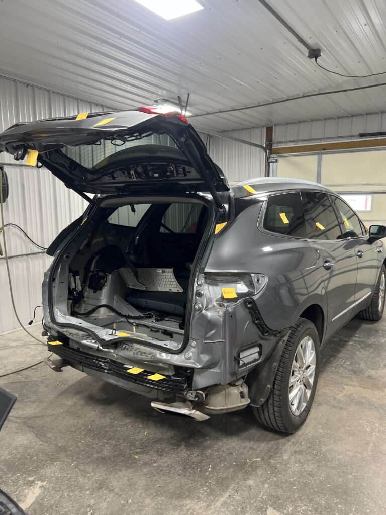 Clay's Auto Body & Towing Gallery Image 3